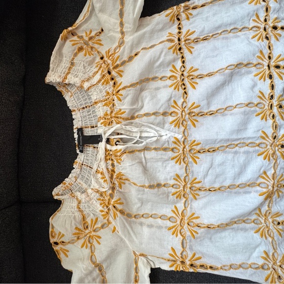 White and Gold Embroidered Women's Top with eyelets off the shoulder blouse cute - Picture 10 of 11